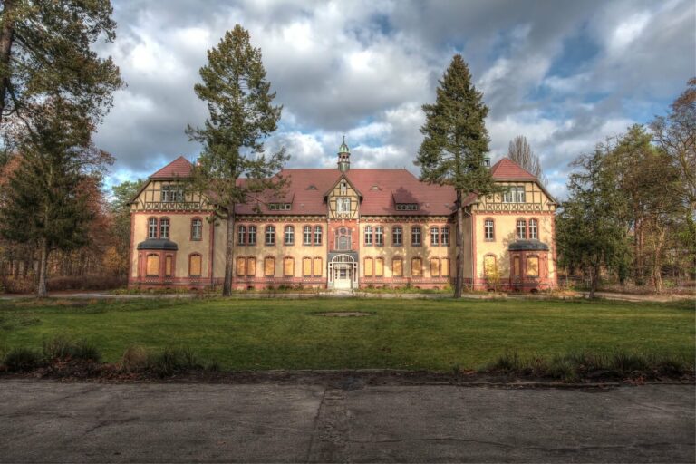 SANATORIUM „BIAŁY ORZEŁ” – Uzdrowisko Iwonicz S.A.