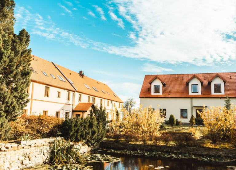 Dom Seniora Pałac Tomice