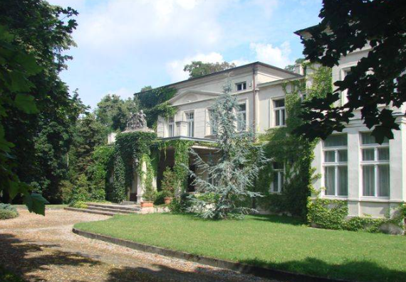 Dom Seniora Senior Residence Pałac Spławie