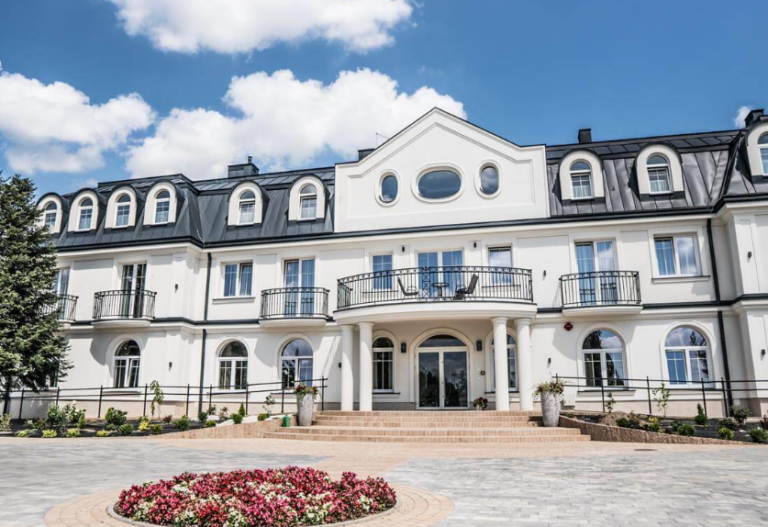 Dom Opieki i Rehabilitacji Pałac Nałęczów