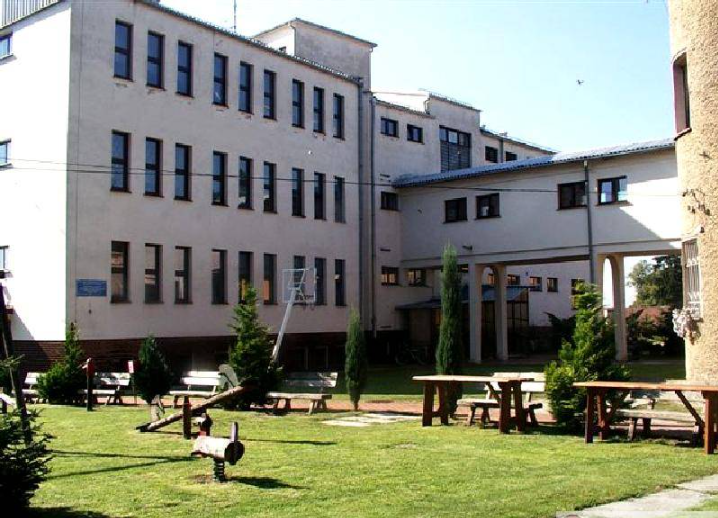 Dom Pomocy Społecznej Prowadzony przez Zgromadzenie Sióstr Maryi Niepokalanej.