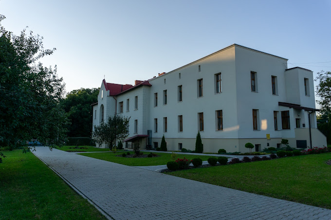 Dom Emerytów Placówka Pielęgnacyjno-Opiekuńcza